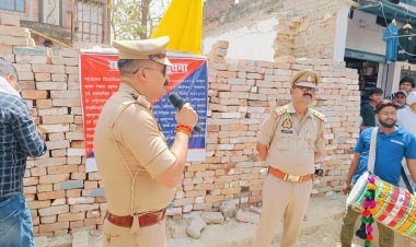 मुख्तार अंसारी के चहेते चेयरमैन पर चला प्रशासन का डंडा 6.70 करोड़ की संपत्ति कुर्क