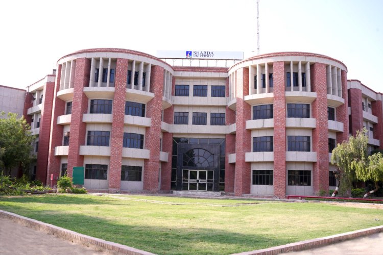 Collaborative Robots:  Driving from Smart Factory to Dairy : A study by Sharda University Agra