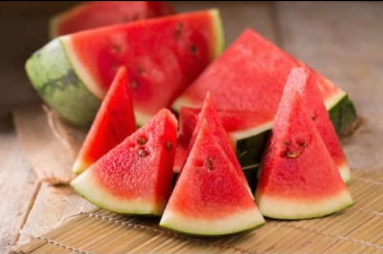 क्या पानी से भरपूर फल, तरबूज पुरुषों की फर्टिलिटी बढ़ाने में भी है सहायक ? - डॉ चंचल शर्मा
