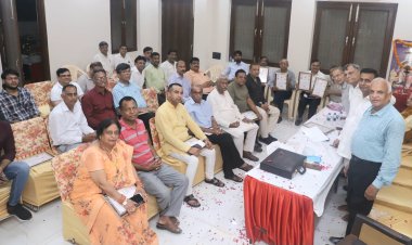 अखिल भारतीय अग्रवाल वैश्य मित्र मंडल की वार्षिक आमसभा संपन्न, आगामी कार्यक्रमों पर हुई चर्चा