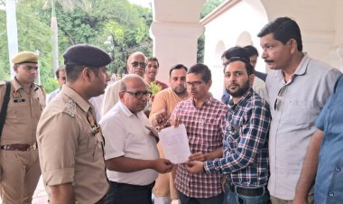 सिटी मजिस्ट्रेट द्वारा खेद प्रकट, सर्किट हाउस में विरोध प्रदर्शन समाप्त