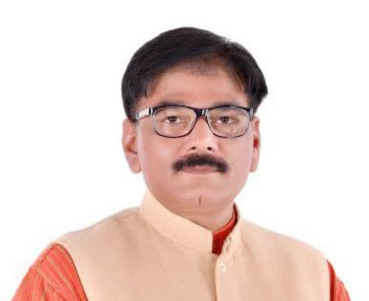किसानो के बच्चों को रोजगार दिलवाए जाने हेतु प्राधिकरणों में एकल विंडो बनाए जाने के किए जा रहे हैं प्रयास - धीरेंद्र