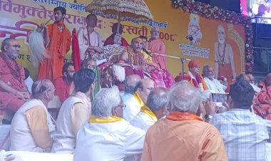 जो गाय को माँ नही मानता वो हिन्दू नहीं - शंकराचार्य अविमुक्तेश्वरानंदजी