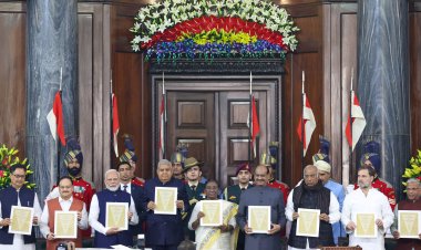 राष्ट्रपति ने संविधान अंगीकार किए जाने के 75 वर्ष पूर्ण होने के समारोह को संबोधित किया