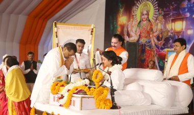 सात दिवसीय श्रीमद् भागवत कथा होगा आयोजन, शोभायात्रा निकाली