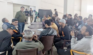 इकोविलेज-1 टावर प्रतिनिधियों ने सुरक्षा व्यवस्था दुरुस्त करने के लिए किया एजेंसी संग बैठक