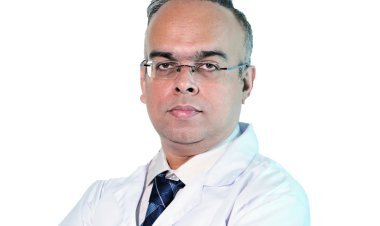 जीवनशैली में बदलाव और जंक फूड ने बढ़ाई कब्ज की समस्या : डा अपूर्व पांडे