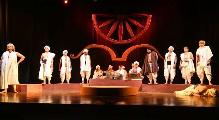 अर्जुन की वाण चली और छल से मारा गया कर्ण, सवाल क्या युद्ध में सब जायज..??