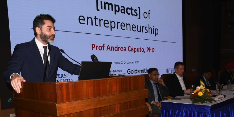 एमिटी विश्वविद्यालय में ‘स्थायी उद्यमिता और मूल्य सृजन के लिए व्यापार परिवर्तन’ पर अंर्तराष्ट्रीय सम्मेलन का आयोजन