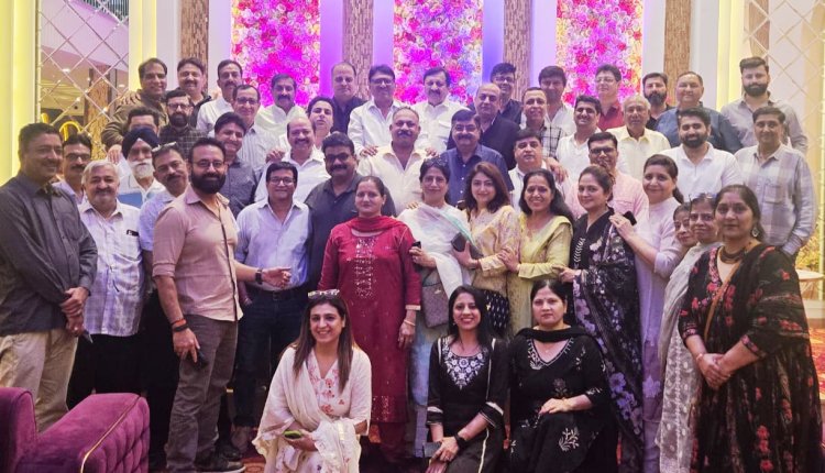 नोएडा पंजाबी एकता समिति ने की लोहड़ी की तैयारियाँ शुरू