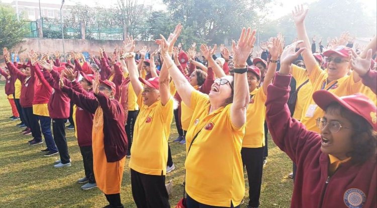 उत्साह एवं उमंग के साथ मनाया गया लाफ्टर योगा क्लब का 11वां वार्षिक दिवस