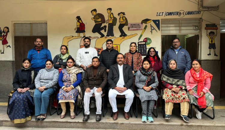 शिक्षा से सशक्तिकरण – एक संकल्प, एक नई दिशा : देवेन एस. खत्री