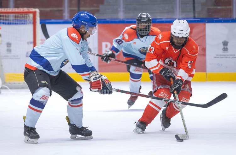 Stanzin Phuntsog sets a new record in the Royal Enfield Ice Hockey League Season 3