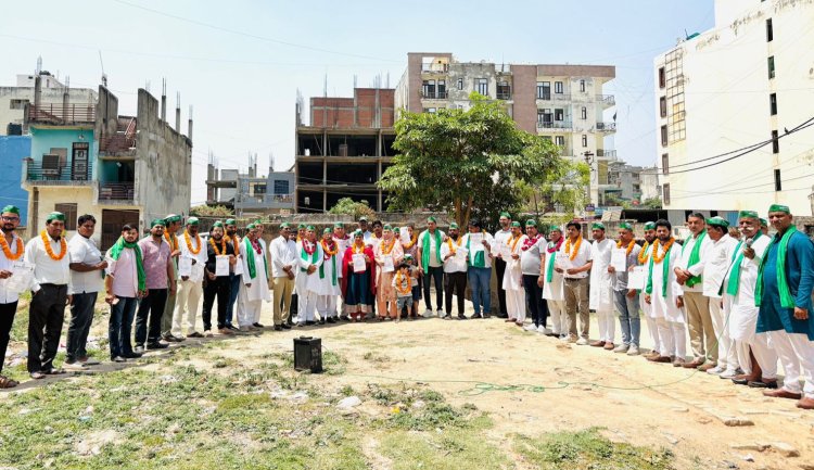 शाहबेरी नोएडा में किसानों व मजदूर आंदोलन पर चर्चा, किसान एकता महासंघ ने किया संगठन विस्तार 