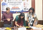 उत्तर प्रदेश रोजगार मिशन के अंतर्गत जिला सेवायोजन कार्यालय एवं आर्या फैशन्स के मध्य महत्वपूर्ण MOU हस्ताक्षरित