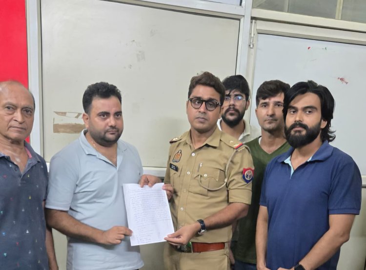 सुपरटेक इको विलेज-2 के टावर बी-8  में दो महीने से पानी के लिए हाहाकार, मेंटेनेंस की लापरवाही से त्रस्त हुए लोग