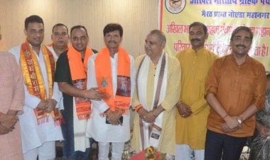15 साल तक के बच्चों को सोशल मीडिया से दूरी बनाए रखने पर बने कानून