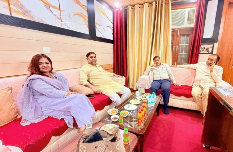 एन.सी.एफ. आपके द्वार कार्यक्रम के तहत शालिनी सिंह ने की बैठक