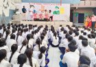 गांधी-शास्त्री जयंती पर बी.एस. मेमोरियल स्कूल में सपा नेताओं ने बच्चों को बांटे पुरस्कार