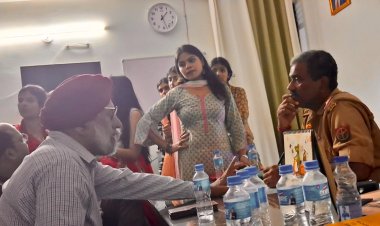 अम्रपाली जोडियाक में बिना नंबर प्लेट की कार से हंगामा, कई गाड़ियों को नुकसान, FIR दर्ज